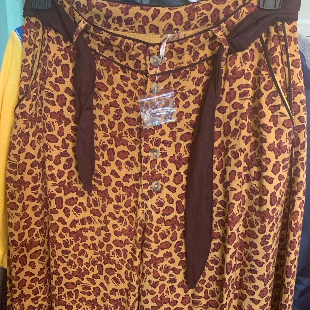 Free People NWT Leopard Wide Leg Bottom
